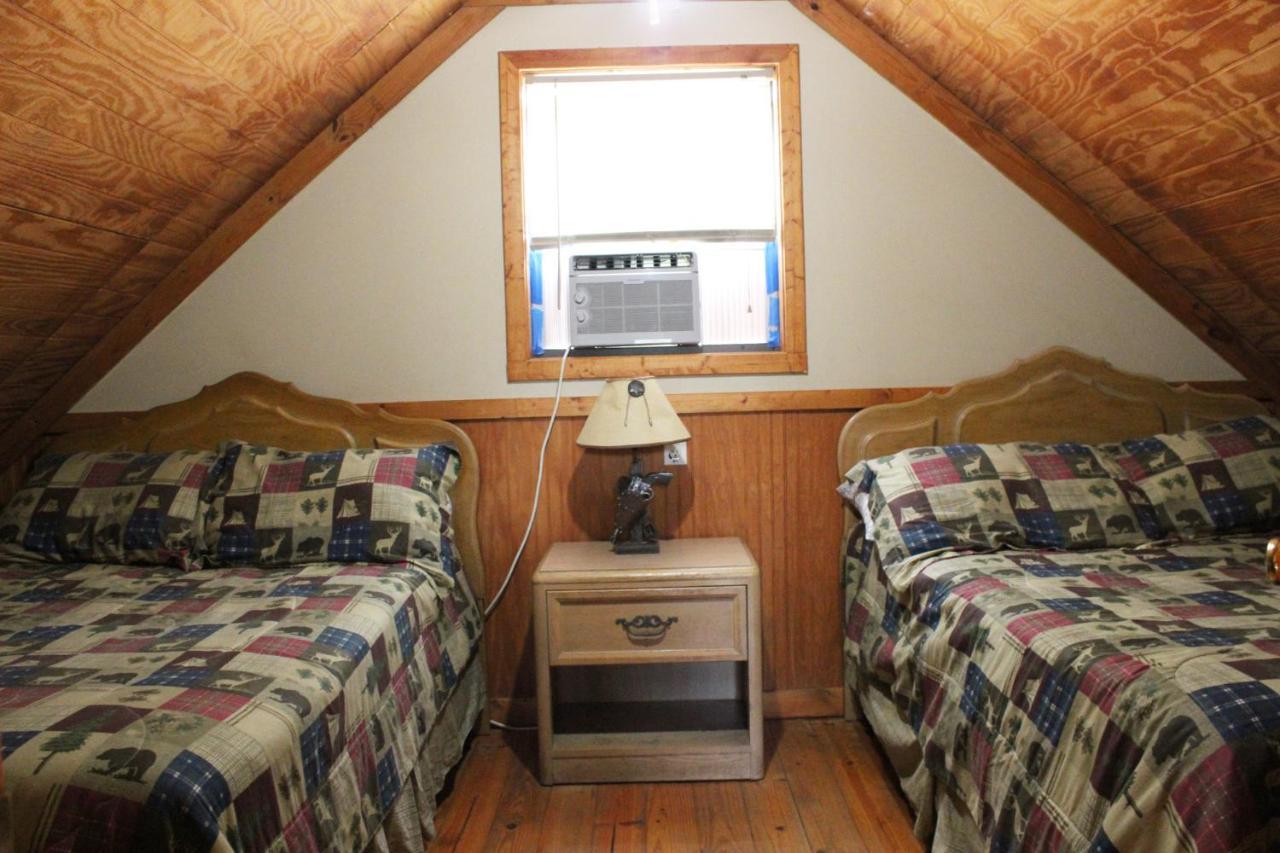 Isabel Berry Creek Cabins B&B 외부 사진