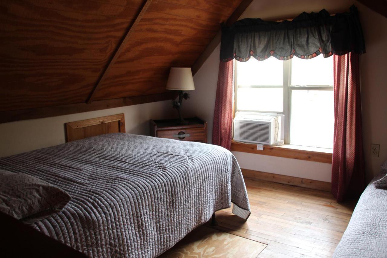 Isabel Berry Creek Cabins B&B 외부 사진