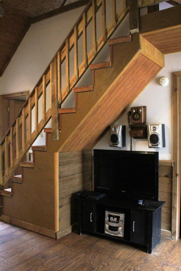 Isabel Berry Creek Cabins B&B 외부 사진