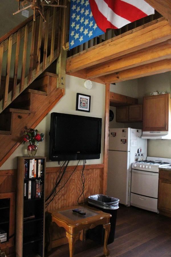 Isabel Berry Creek Cabins B&B 외부 사진